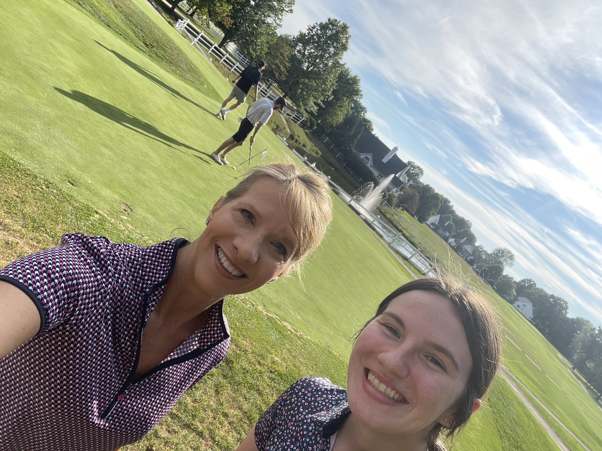 04Cosmo's tweet photo. There was a slight delay on the course tonight.  It wasn’t such a Happy day for one group. At least my group was in their happy place. #whoopsie. #JustTapItIn #HappyGilmoreWeekend   😜😳 https://t.co/WpPGSykwUw
