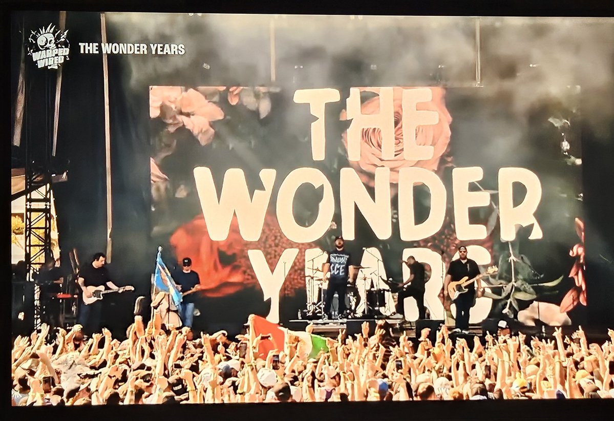 stacksx's tweet image. Shout out to @thewonderyears for saying Fuck ICE and free Palestine at @VansWarpedTour today