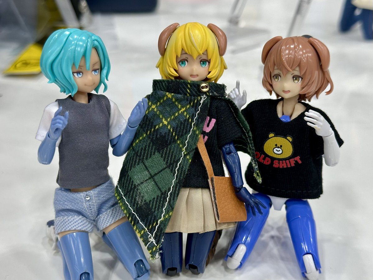 old_shift_'s tweet image. ロー姉ちゃん、あんたの妹じゃないよ