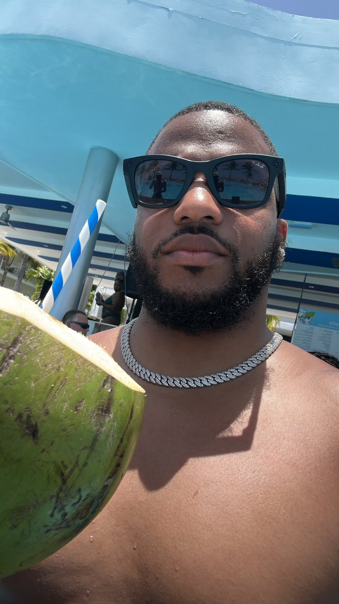 Super_cooop's tweet photo. Life’s been great lately 🇯🇲🇯🇲🇯🇲 https://t.co/ShajCZRlWI