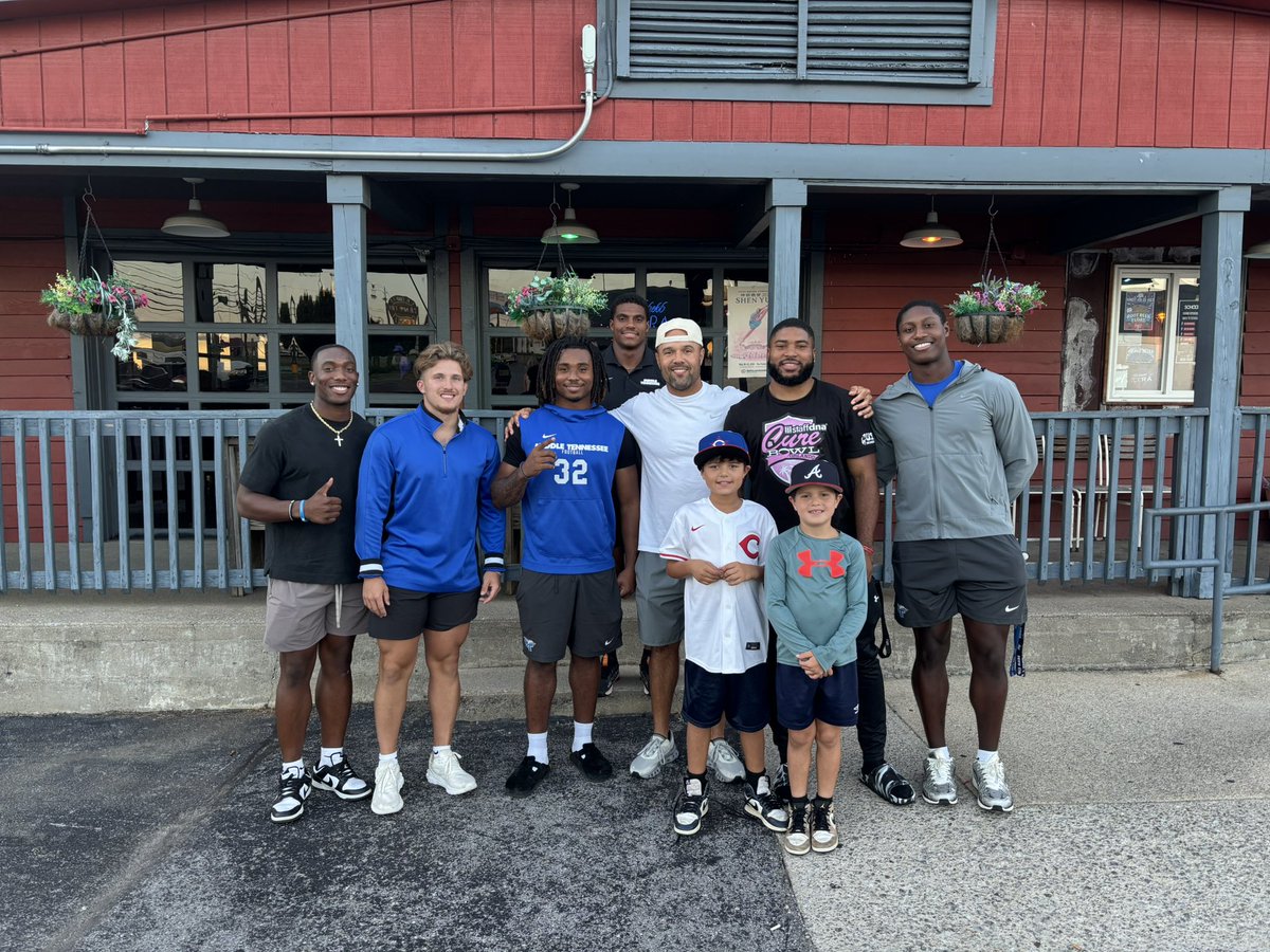 Calvin Lowry tweet media