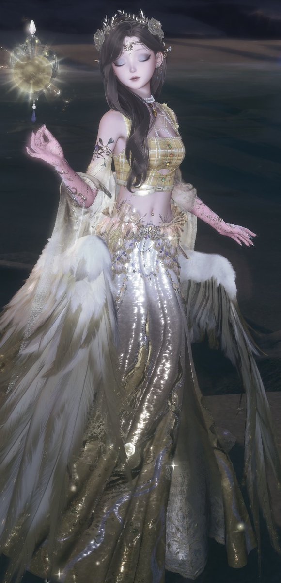 Chat I’ve finally done it 

I think I’ve styled the yellow mermaid skirt without the top it comes with finally