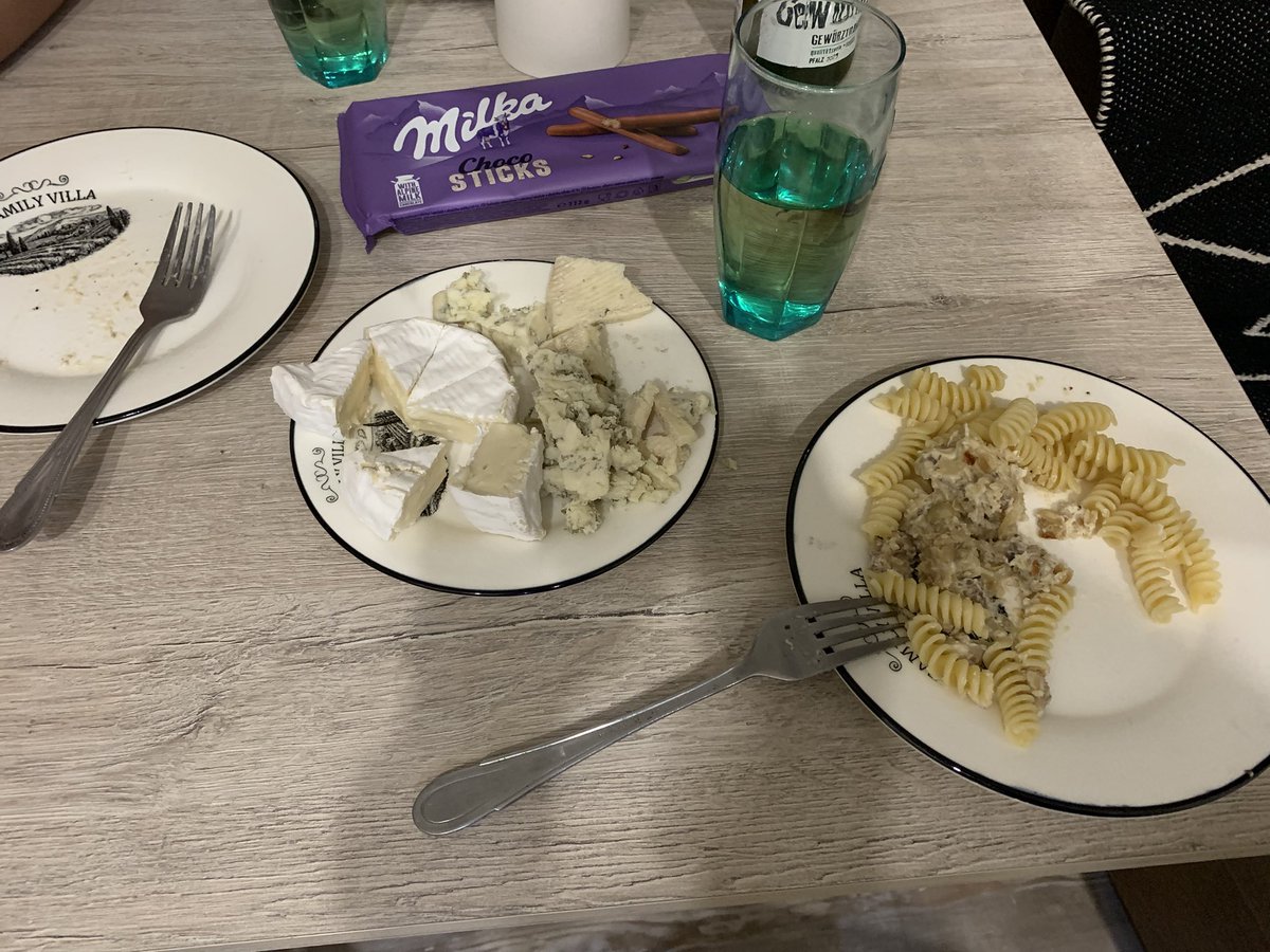 Fox_Allis's tweet image. Guys I have cooked