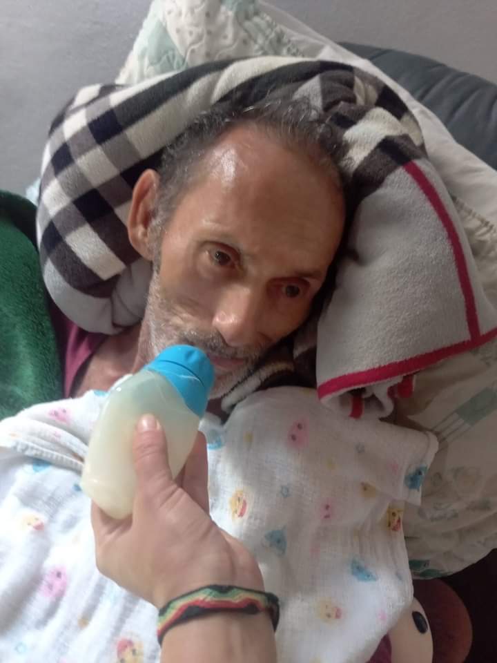 Roque Oliveira (Ajude se puder) (@roquedeoliveir9) on Twitter photo Olá pessoal, tudo bem?
Faço um pedido humilde, a quem puder ajudar, pois necessito comprar o espessante do meu paizinho, que é essencial pra sua hidratação e saúde, qualquer ajuda é muito bem vinda, a chave pix nossa é E-mail:
ajudaroqueoliveira@gmail.com
Dêem RT por favor ++ Olá pessoal, tudo bem?
Faço um pedido humilde, a quem puder ajudar, pois necessito comprar o espessante do meu paizinho, que é essencial pra sua hidratação e saúde, qualquer ajuda é muito bem vinda, a chave pix nossa é E-mail:
ajudaroqueoliveira@gmail.com
Dêem RT por favor ++