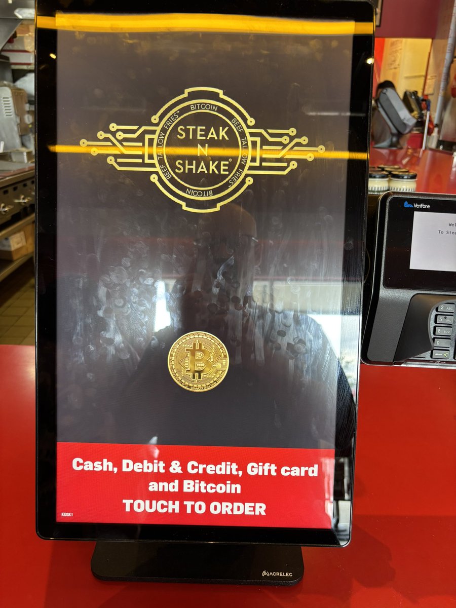 boydcohen's tweet image. Yesterday I was with my daughter in San Antonio and we went 30 mins out of our way so I could introduce her to one of my childhood favorites, @SteaknShake and spend sats with her.