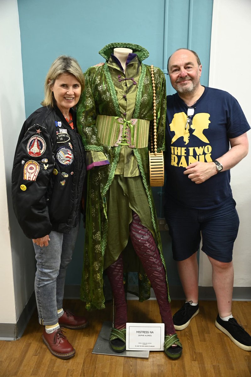 philnewmandsign's tweet image. Today was...ACE!😍😊
What better way to enjoy a Birthday than to spend it with @sophie_aldred and loads of friends @PboroMuseum Adventures in Time and Space #DoctorWho exhibition!!🥰😍😊 (Photos by Alys Hayes)