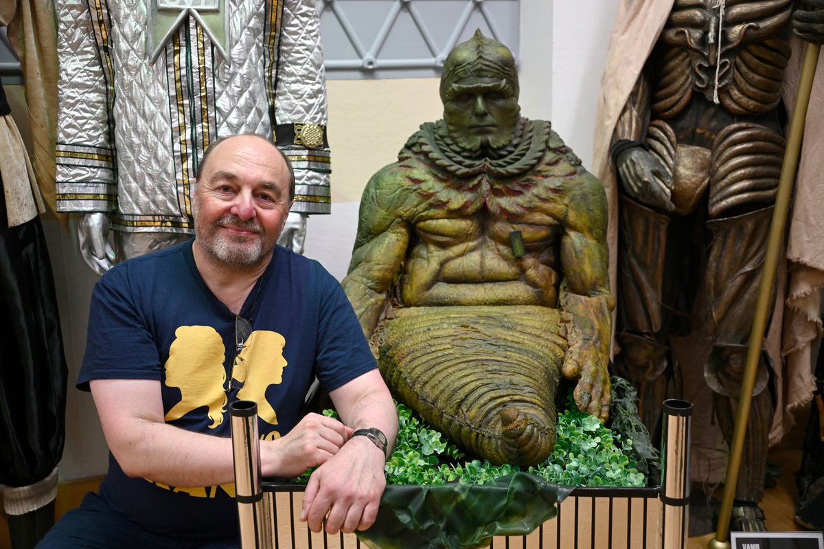 philnewmandsign's tweet image. Today was...ACE!😍😊
What better way to enjoy a Birthday than to spend it with @sophie_aldred and loads of friends @PboroMuseum Adventures in Time and Space #DoctorWho exhibition!!🥰😍😊 (Photos by Alys Hayes)