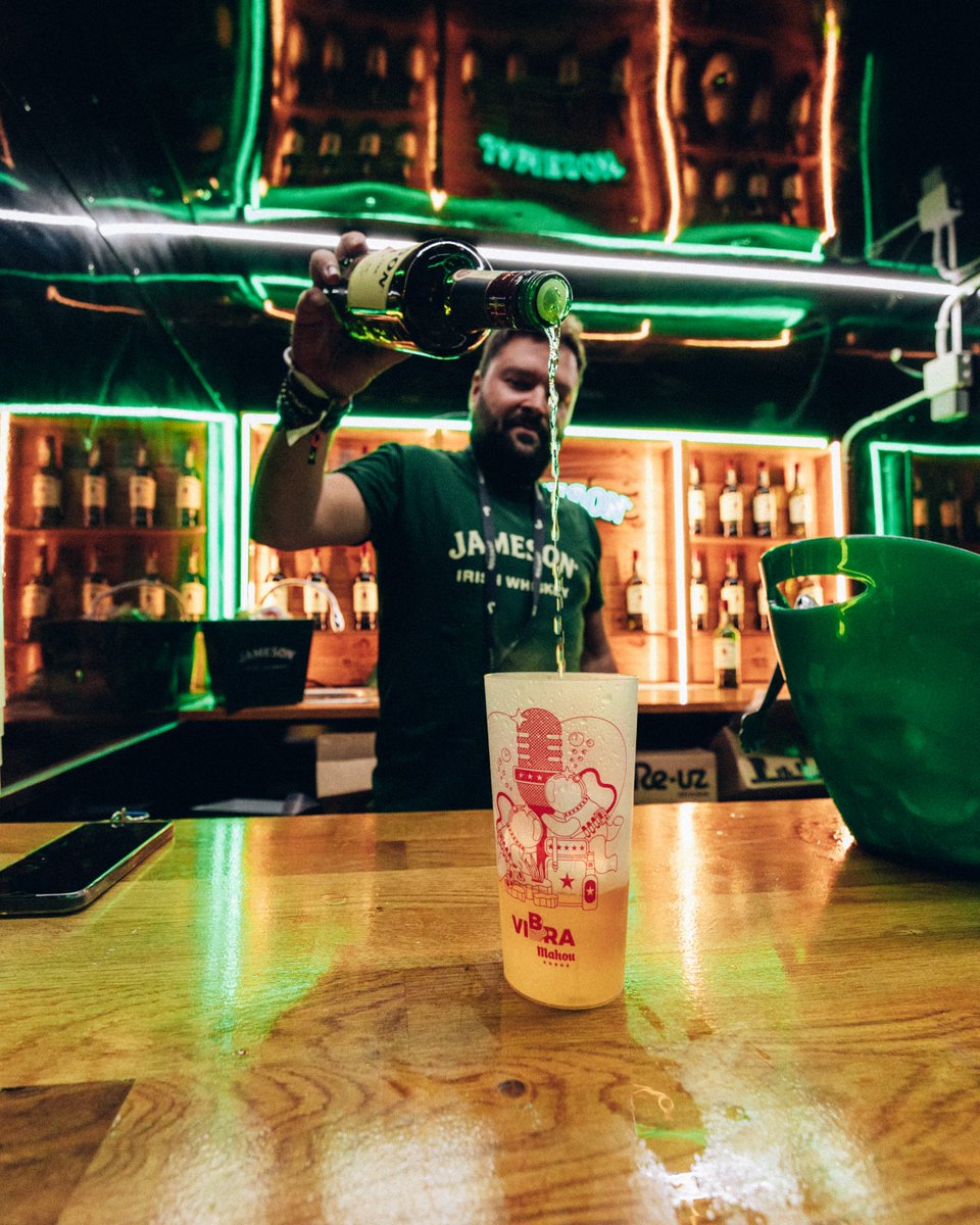 Low Festival (@lowfestival) on Twitter photo 🌙Las noches de #Low2025 siempre mejoran si la acompañas con un Whiskey <a href="/Jameson_es/">Jameson España</a> 🥃 #FACT 🌙Las noches de #Low2025 siempre mejoran si la acompañas con un Whiskey <a href="/Jameson_es/">Jameson España</a> 🥃 #FACT