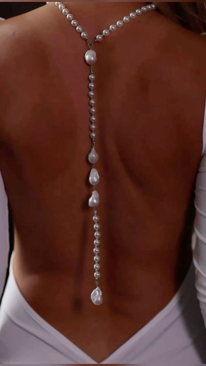 Backless dress