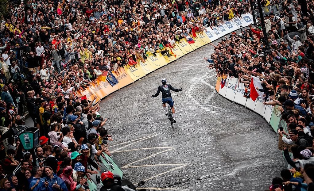 Al tío paco se le respeta entre el primero, el décimo o el 112