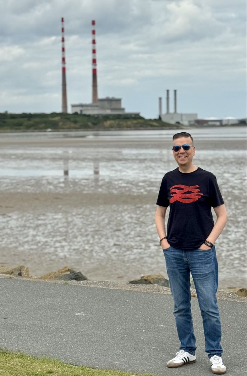 NFtweets's tweet image. My favorite place in Dublin....
@tfigs121 @WaterboysMusic @daniB360 @tilldecember @irishmusicparty @patcourtenay @radionova100 @AongusRalston @MickPuck @PAULBROWNAP63 @thomasbrunkard @AdamsKimono @HazeGuitars