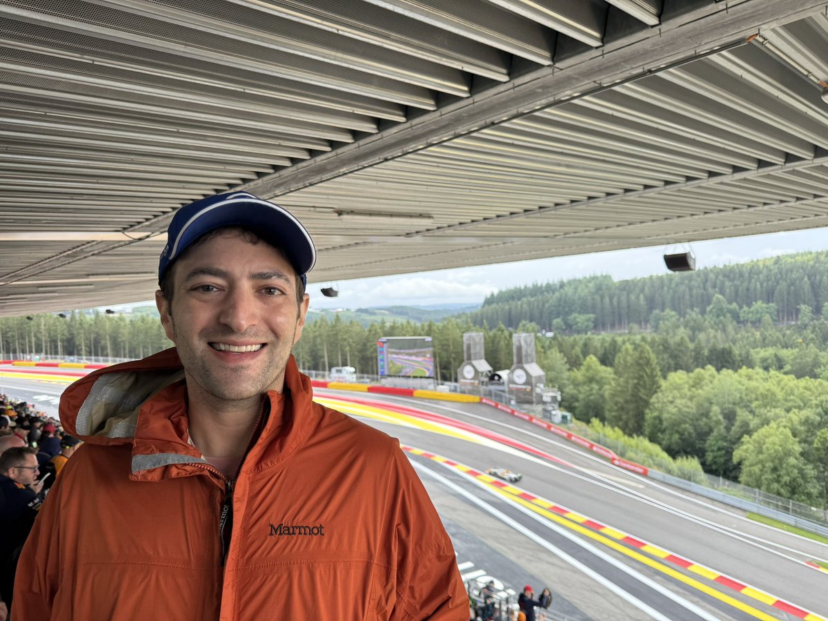 jchal's tweet image. Belgian GP 

Some things are just better in Europe.