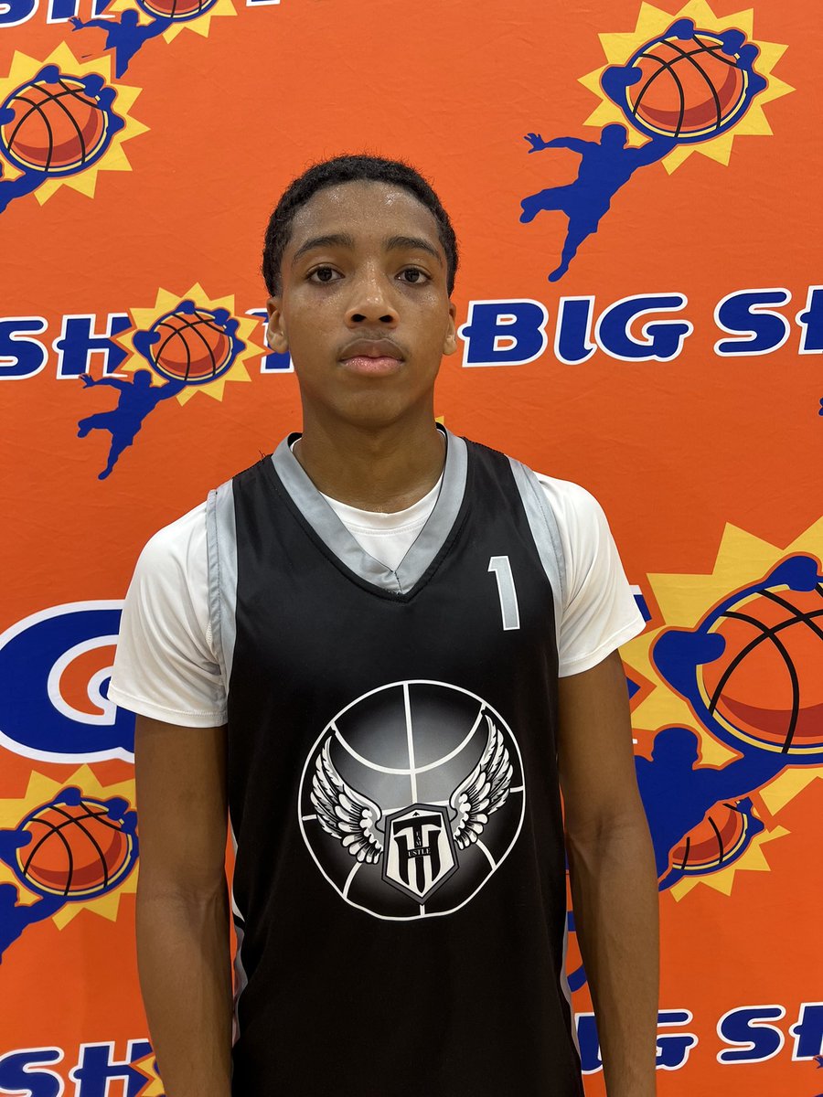 BigShotsGameMVP's tweet image. #BigShots #SummerNationals
17u
#1 Hayden Martin 30 pts
#7 Kiran Ludgate 15 pts
Team Hustle 51
#1 Nate Tyler 12 pts