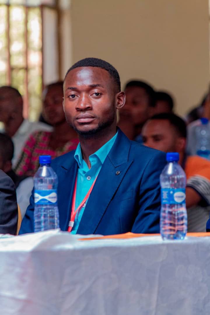 Joyeux anniversaire compagnon de lutte
<a href="/kabaclet/">Clément KABANGALALA</a> 🎉🎉🎉🎉