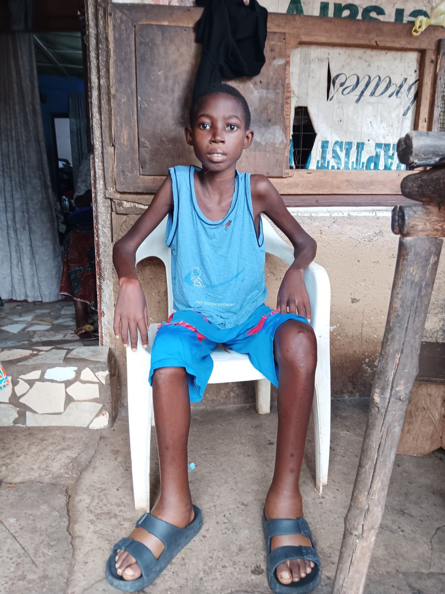 ChernorMomoh01's tweet image. "I'm only trying to be good, but things have not been easy for me since the start of this sick..." 12-yr-old Mahamoud, a liver & Hepatitis B patient seeks help😭. For help/supportContact the family on 075639865. 🙏 @PaAlaki1 @saffajnr @Jeen_Yous @Flyboii_Gbana #SaloneX