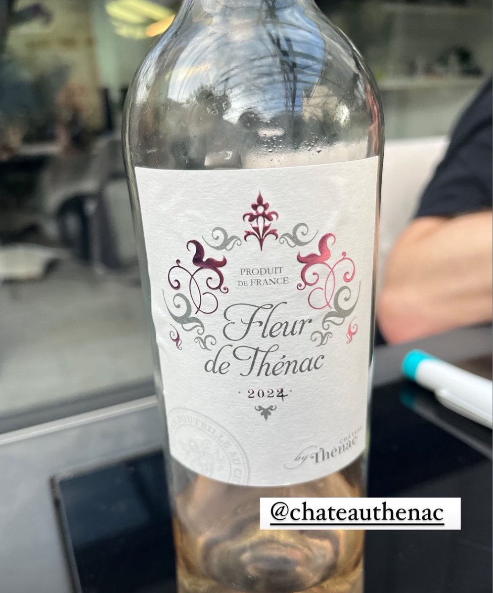 I am not remotely a rose fan but this banger was €8/btl and seriously delicious: