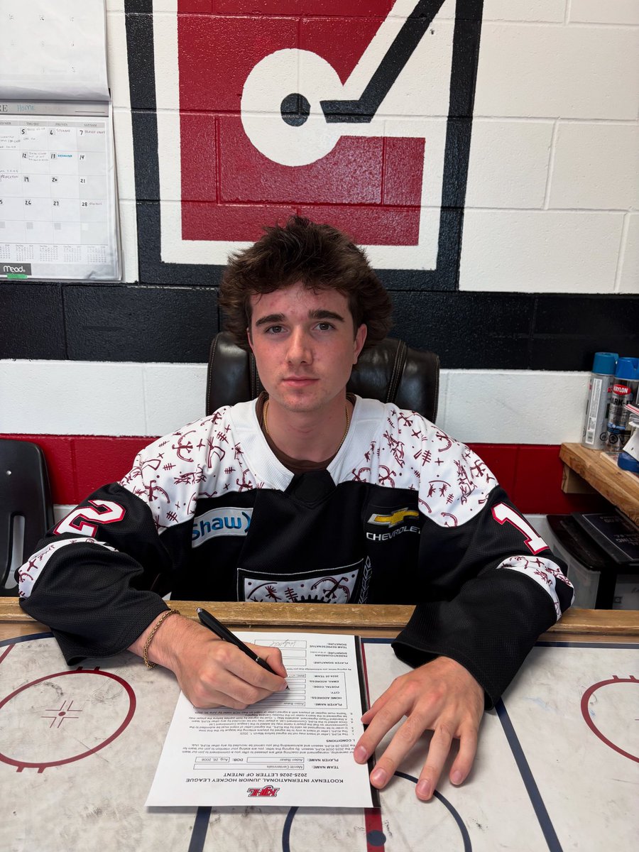 We’re excited to announce the signing of Aiden Baker for the 2025-2026 season!

Last year, the 5”11, 161lbs, 2008 born forward played for Burnaby Winter Club U17 Prep in the CSSHL.

Welcome to Merritt Aiden!
