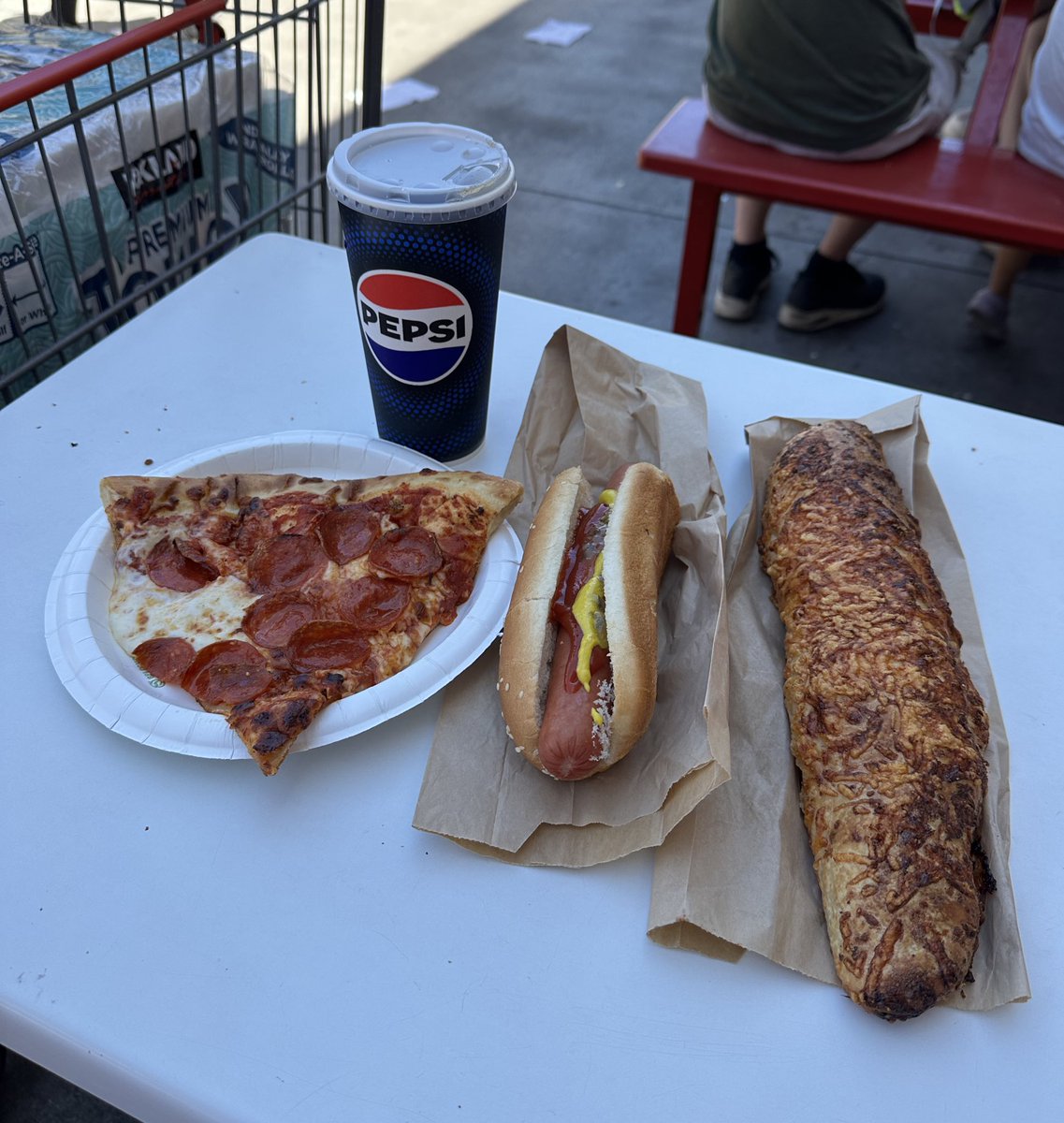 ClipsLegacy's tweet image. Costco weats