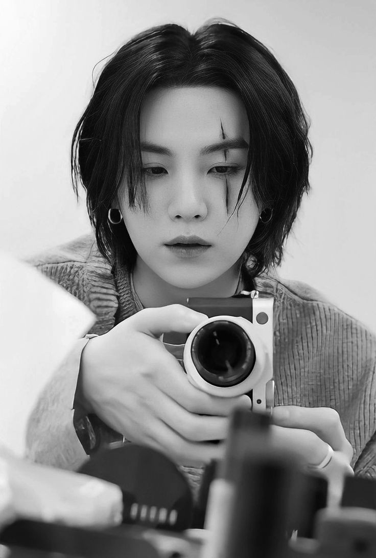 — NO BAJES SIN DEJAR TUS VOTOS!!! 🫵🏻

VOTEMOS POR SUGAAAAA

- FANCHAT +
I vote #SUGA  to #TOP100MALERAPPERS <a href="/TOP100KPOP/">TOP 100</a>