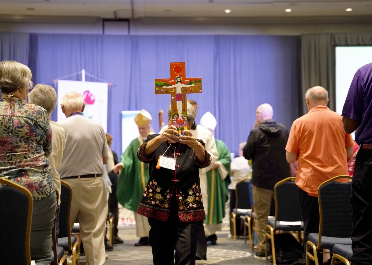 DetArchbishop's tweet image. "Blessed are the peacemakers."
What a joy to celebrate Mass today with the Pax Christi community, whose work for nonviolence brings the Beatitudes to life. May this gathering bear healing fruit in our broken world.