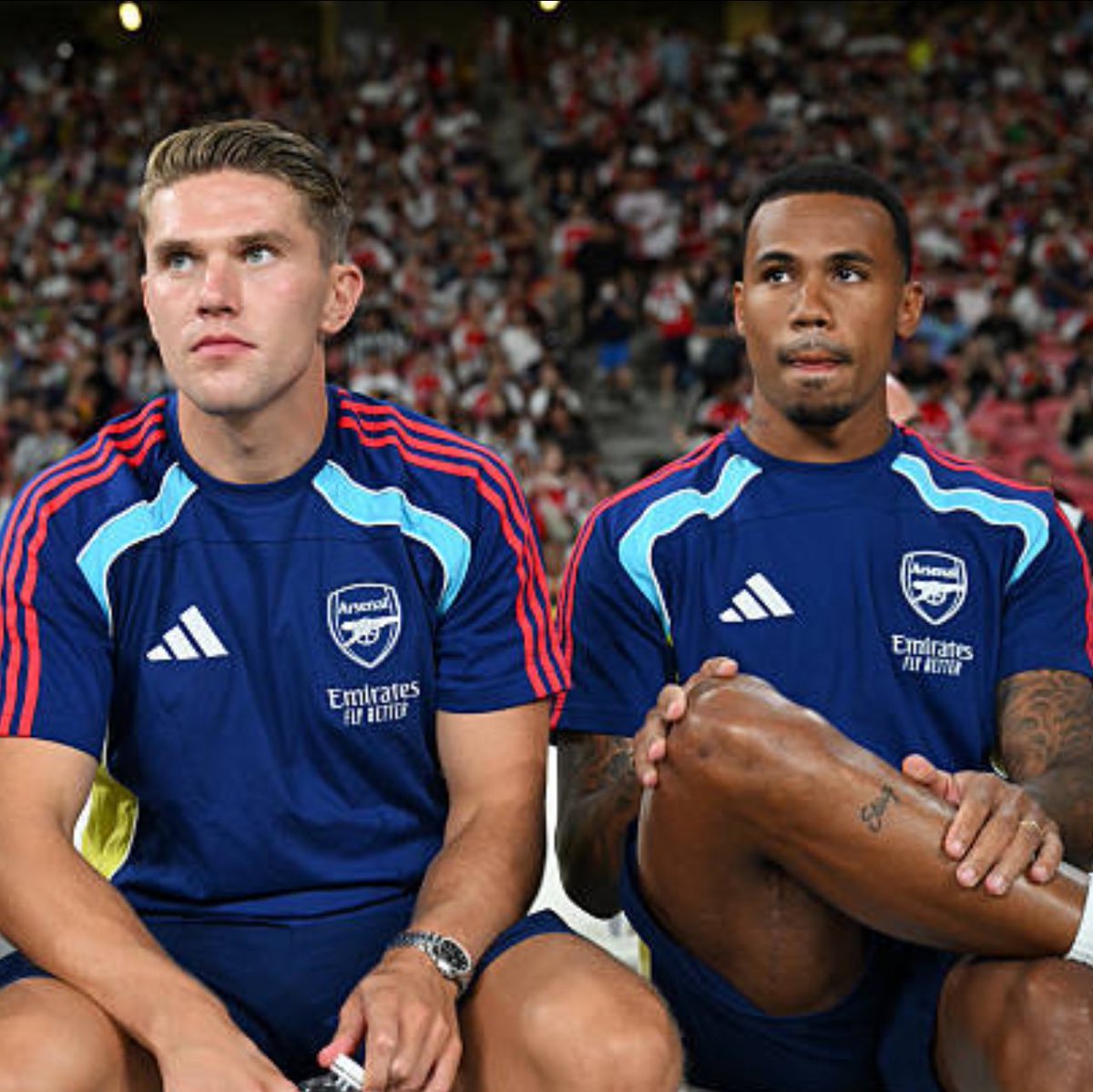 Clinton_AFC's tweet image. Football happens so fast