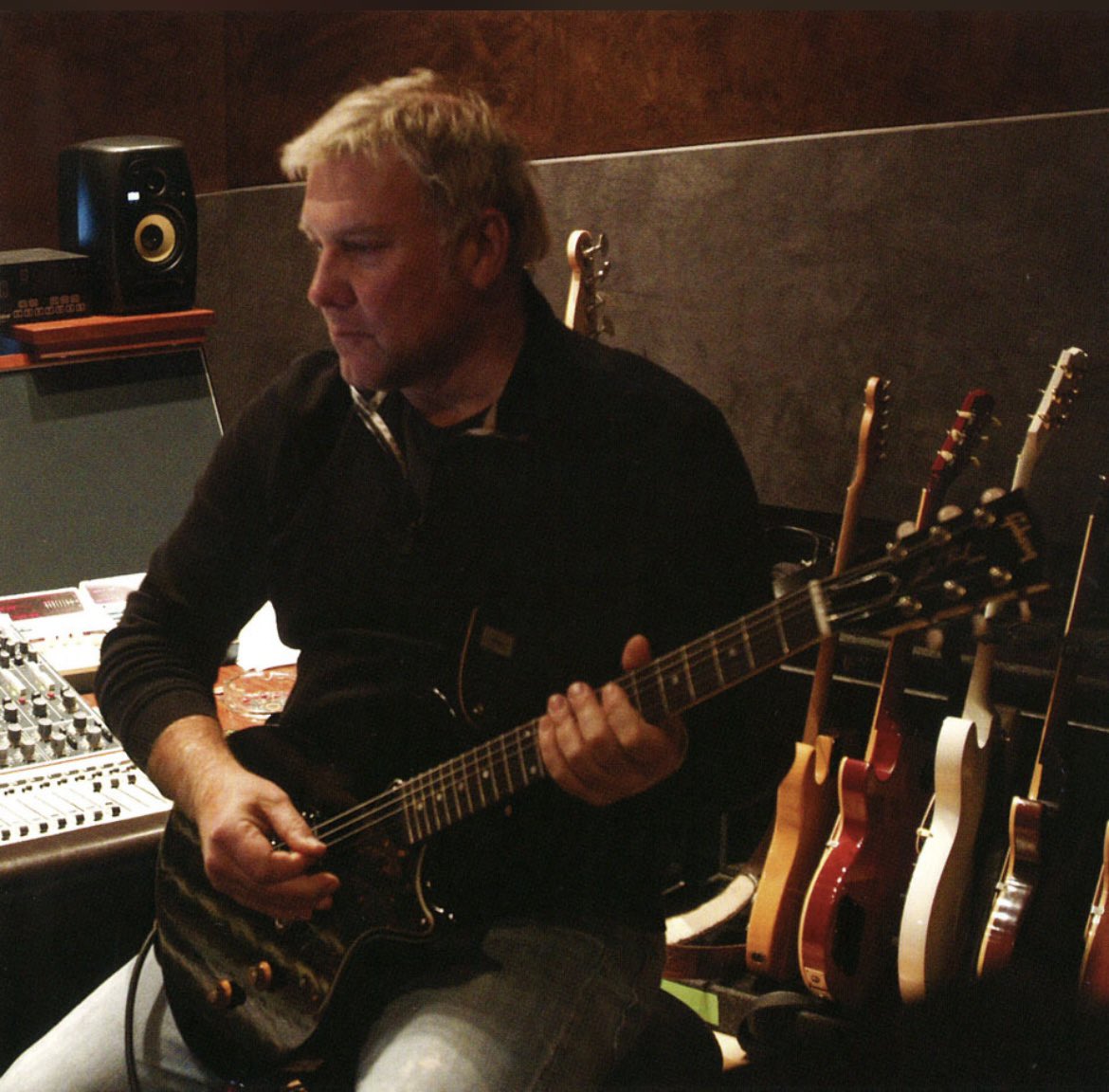AMH5150's tweet image. Have a lovely Lifeson kinda day! 🎸✌️
