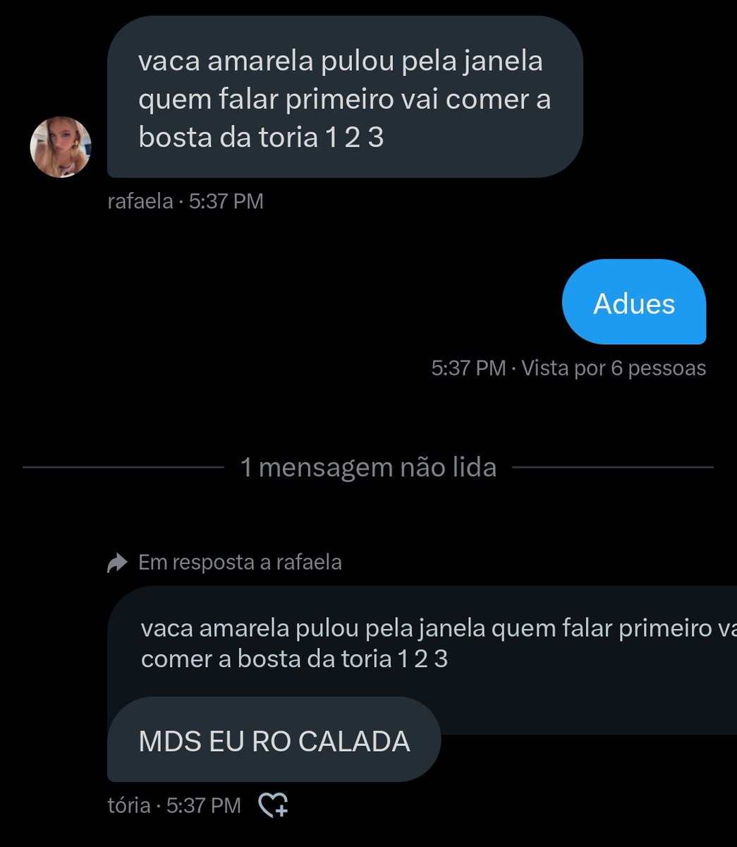 daughtersacervo's tweet image. todo mundo comendo bosta da tória
