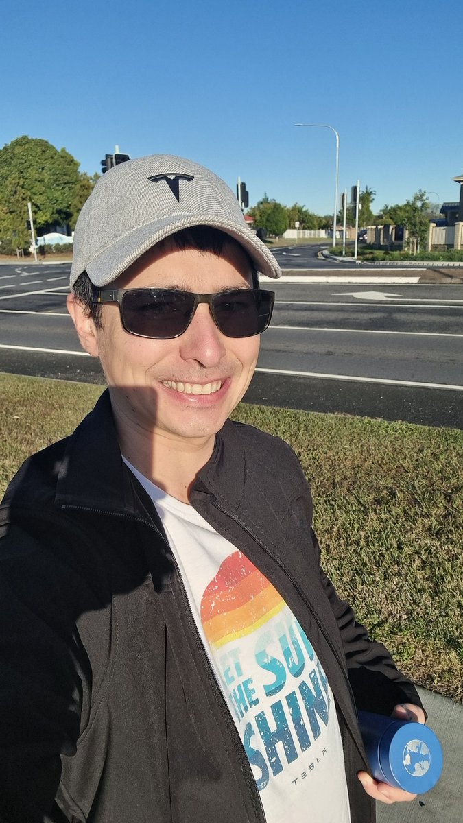 Suns out🌞 winds out 💨

Perfect combination for a great day of energy generation!