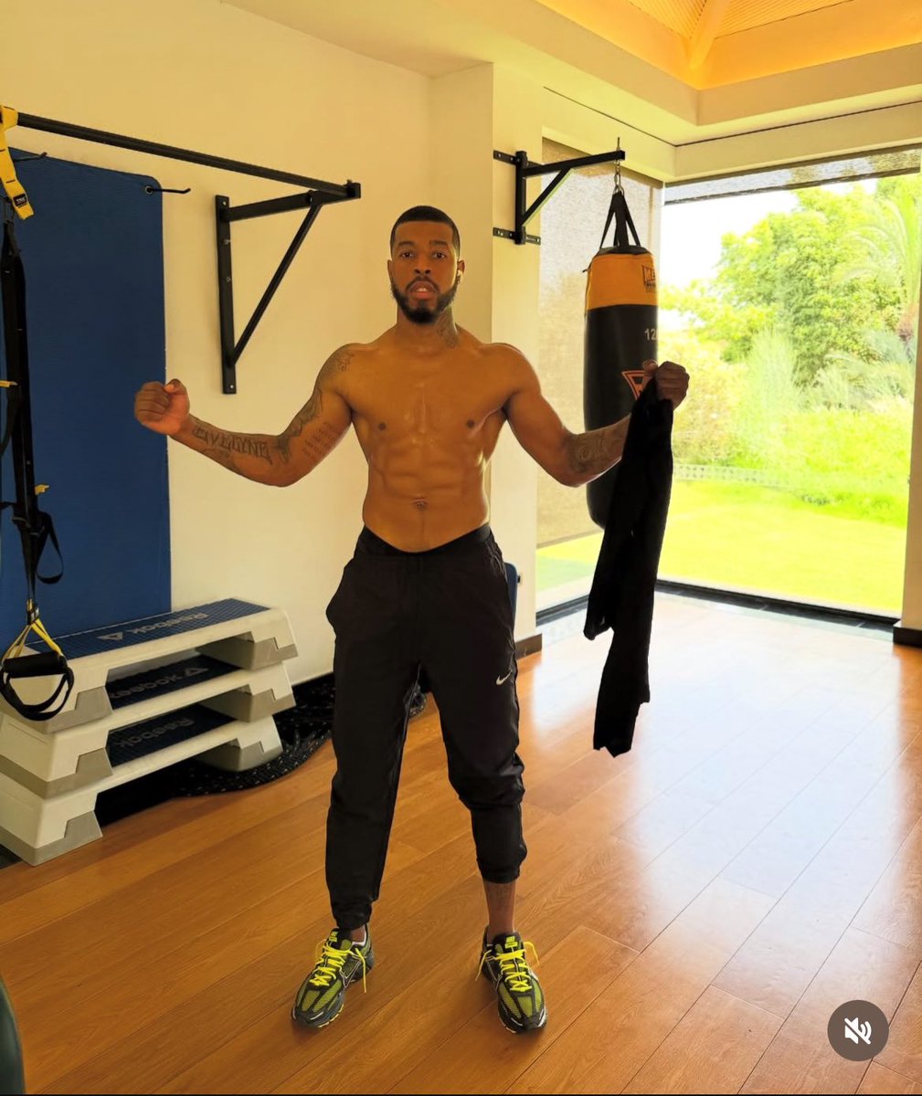PSG_Aminn's tweet image. Presnel Kimpembe via IG. 💪🏽🏋🏾‍♂️