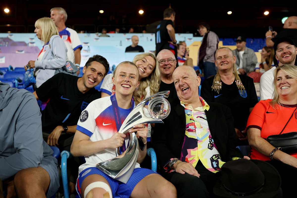 ChelseaInPhotos's tweet image. HANNAH HAMPTON 🏴󠁧󠁢󠁥󠁮󠁧󠁿🏆🏆💙
