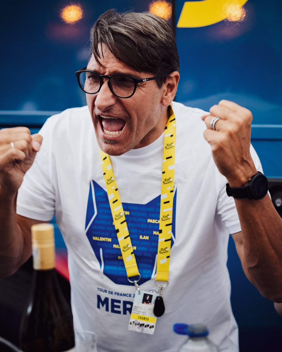 Grande Brama 😁

#TDF2025

Photo: <a href="/BeelWout/">Wout Beel</a>