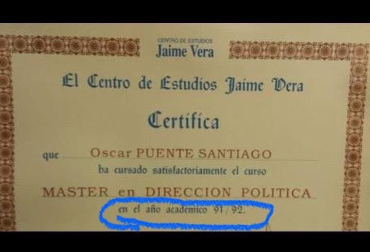 ATopeFeliz's tweet image. รscar Puente finalizรณ su carrera de Derecho en 1993.
ยฟCรณmo va a cursar un mรกster en el aรฑo 1991 y 92?
ยฟ2 aรฑos antes de acabar la carrera?.
No se puede hacer, sin esa titulaciรณn previa, no te permiten ni inscribirte @oscarlopeztwit @patxilopez @felixbolanosg
