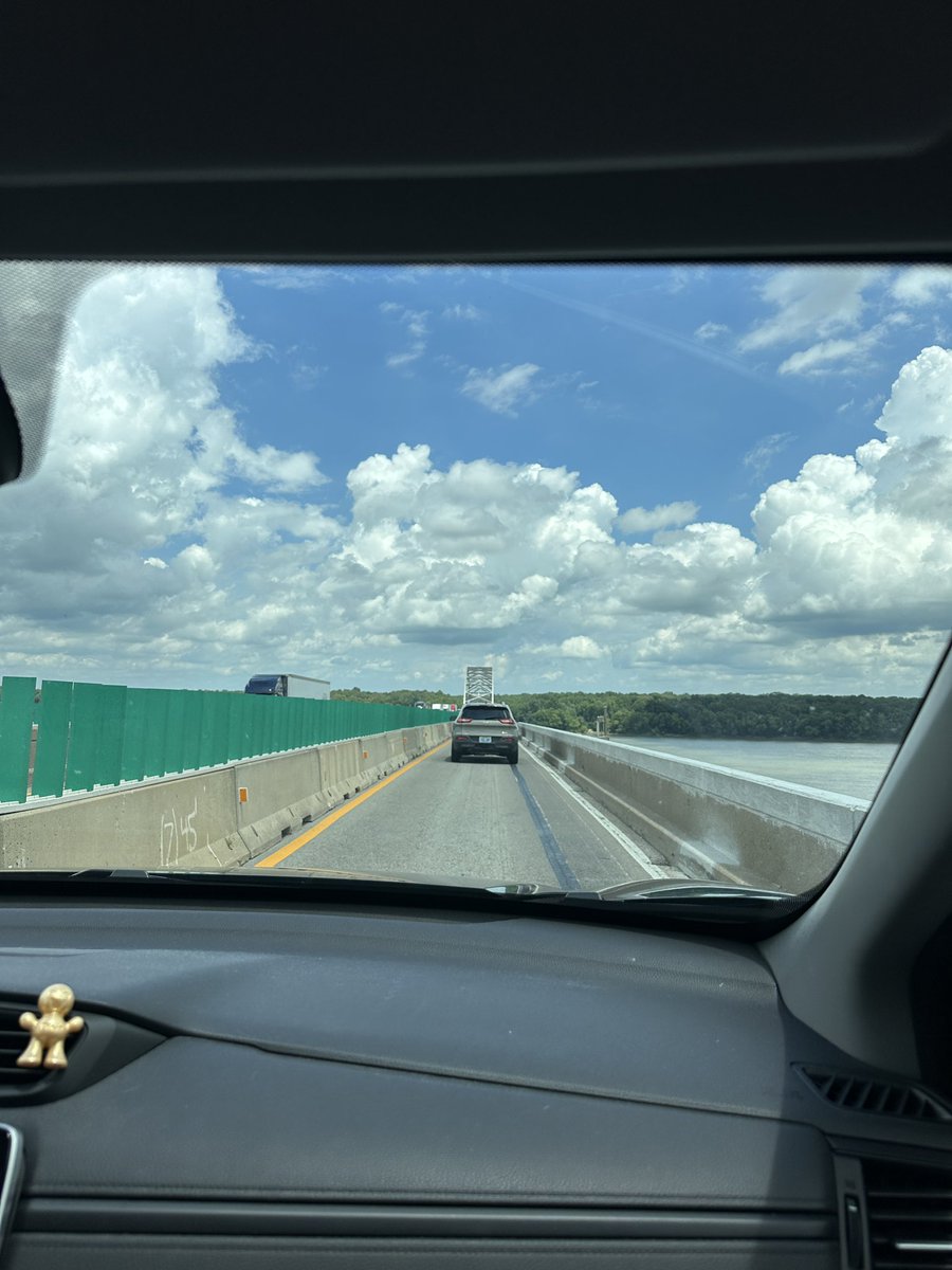 3sticksCGCS's tweet image. I didn’t know the Ohio River was so wide. Kind of scary that they were working on that bridge.