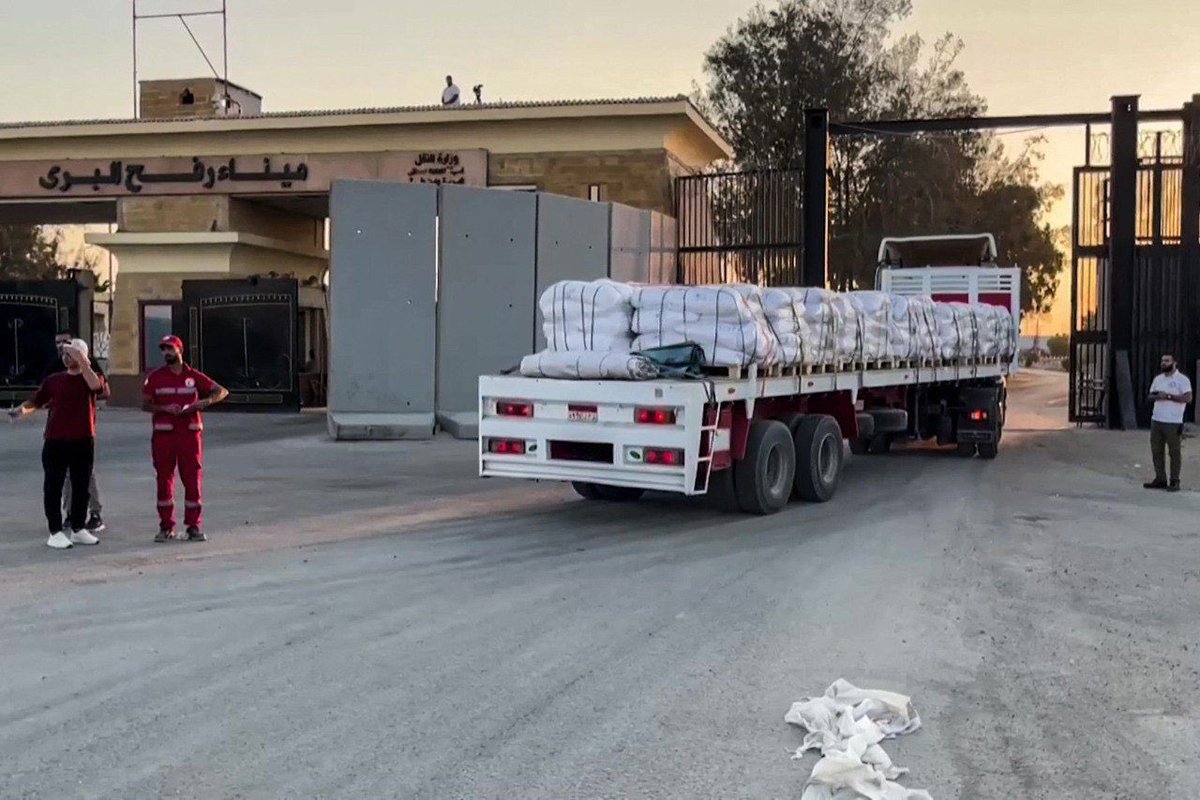“Only 73 entered Gaza today, many of which were looted under Israeli surveillance.”

Statement issued by the Government Media Office in Gaza warns that famine is worsening rapidly, affecting 2.4 million people, including 1.1 million children. At least 133 people have died from