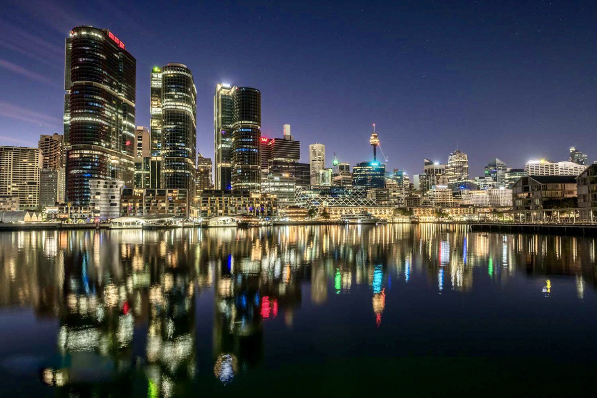 timritchie's tweet image. Darling Harbour is a sparkling pocket on Sydney Harbour.
It’s a clear dawn with a light cool breeze that tells you know that you’re alive.