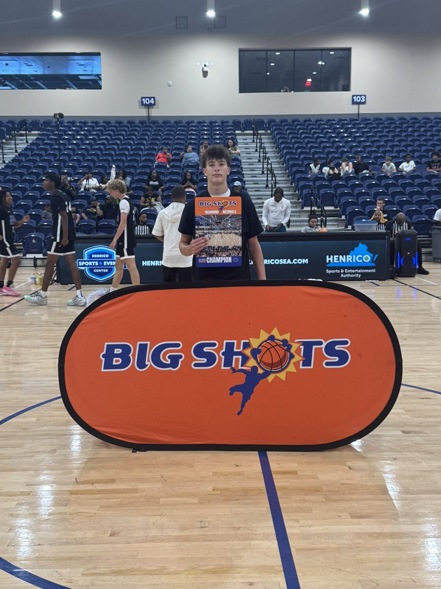 DDSportsNetwork's tweet image. The @BigShotsEliteBC steam rolled their way through @BigShotsGlobal Nationals with two impressive wins today in route to the Championship. Coach @bobhovanec &amp;amp; Williamson does a great job with this group, when you see their chemistry off the floor it’s no surprise they play like…