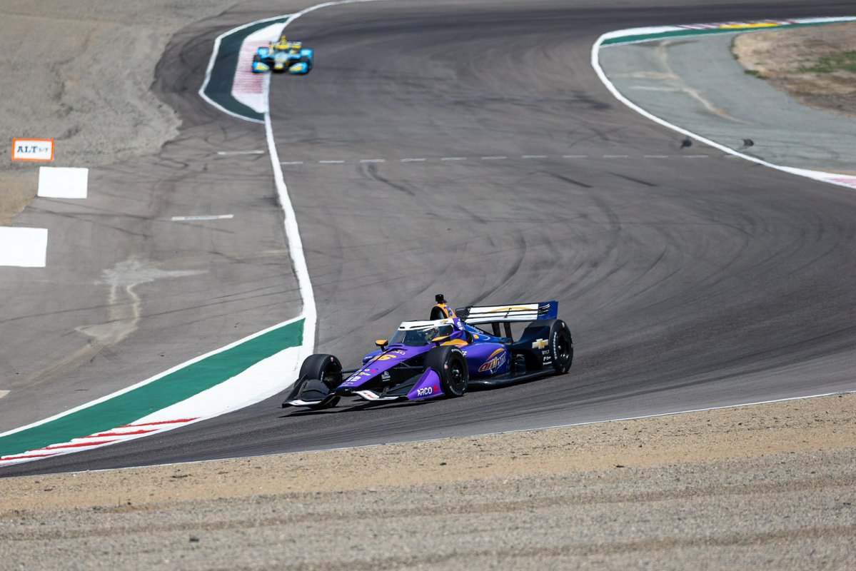 juncoshollinger's tweet image. 25 Laps to go!