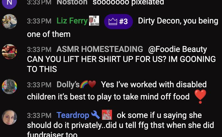 Chantal is grinning like a loon because she believes she's Mother Theresa "helping" the poor Syrian kids by putting them on display on her stream begging for money. This was also an excellent opportunity for the degenerates in chat to make themselves known. #FoodieBeauty