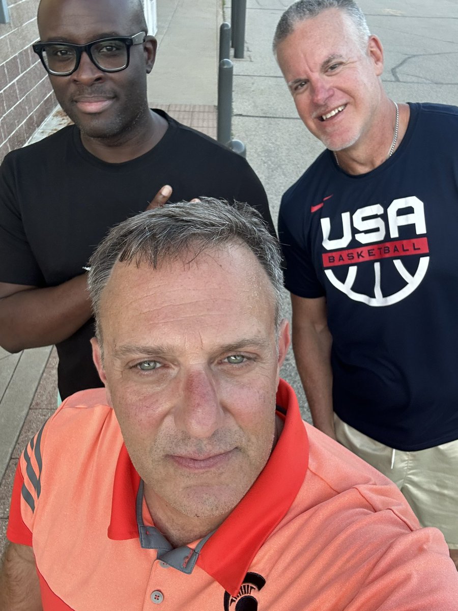 crusaderball23's tweet image. Great time at Snow Valley Basketball Camp this week in Iowa. What a SPECIAL place. Thanks to @dshow23 for giving me the opportunity. Thanks also to my guy @jscoach9 for the invite and hospitality. Good to finally meet Jyusef Larry (@77024Basketball) as well.