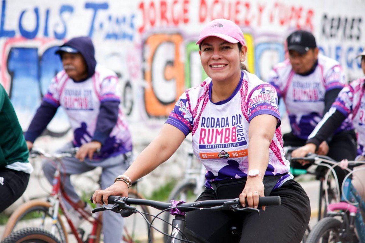 MxExilio's tweet photo. Municipios | San Andrés Cholula sobre ruedas: éxito en la 3ra Rodada 2025 https://t.co/95BIWCe63j 👈 Nota en Exilio #SanAndrésCholula #Rodada2025 #Ciclismo #VidaSaludable #Deporte https://t.co/kk3NswCjrC