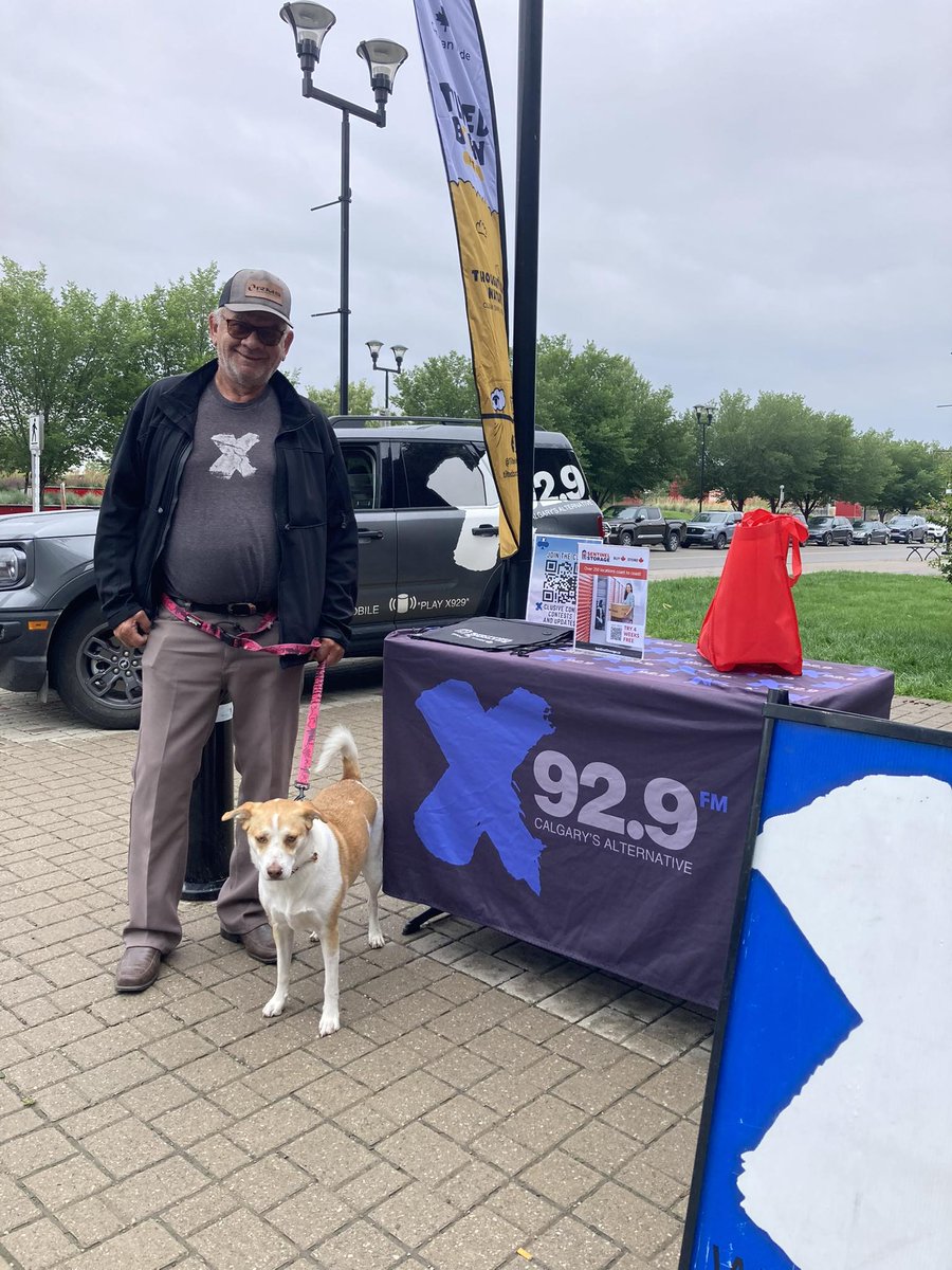 X929's tweet image. Another stop with our @sentinelstorage cruiser at Pet-a-Palooza! 📷
We’re parked, posted, and ready to meet your furry friends!
Swing by, say hi, and don’t forget to grab some Sentinel swag. 📷📷