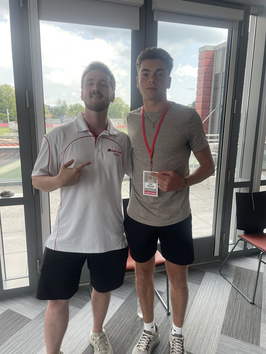 dougvfresh's tweet photo. @JaseVolovar on his Offical visit @DCRedDevilFB Thanks @Coach_PGraham for the opportunity. https://t.co/znM0cPaYFZ