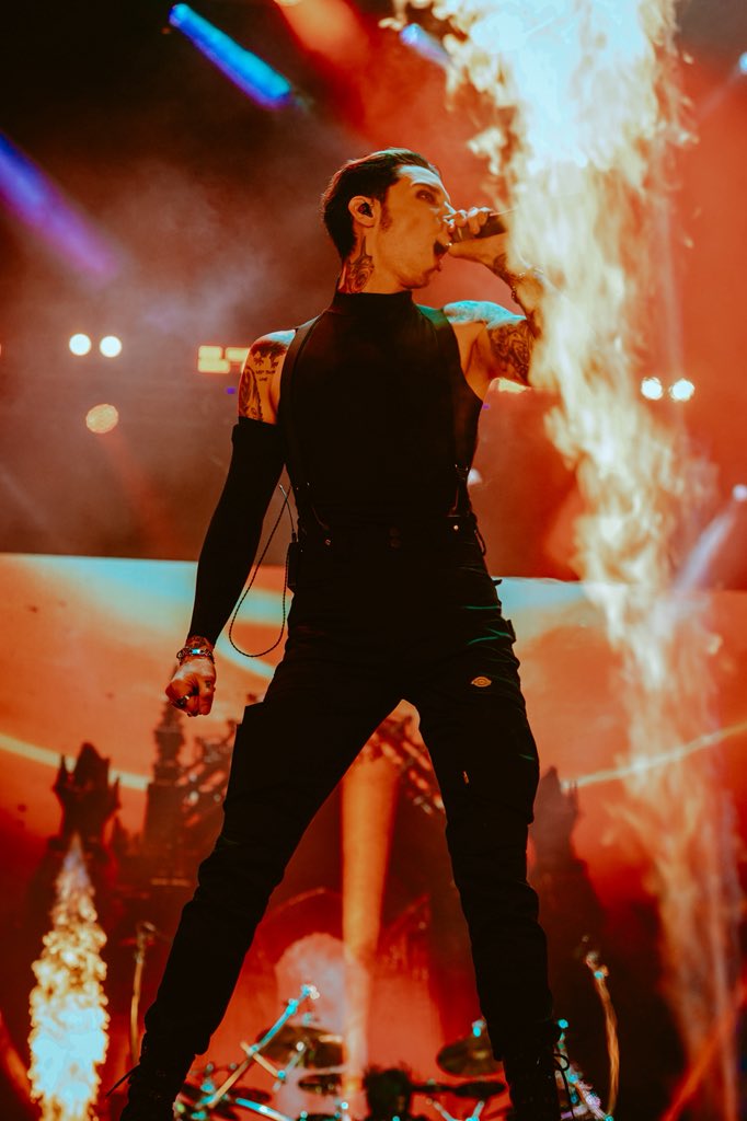 andyblack's tweet image. Hallelujah @VansWarpedTour 
Photos: Edwin Daboub