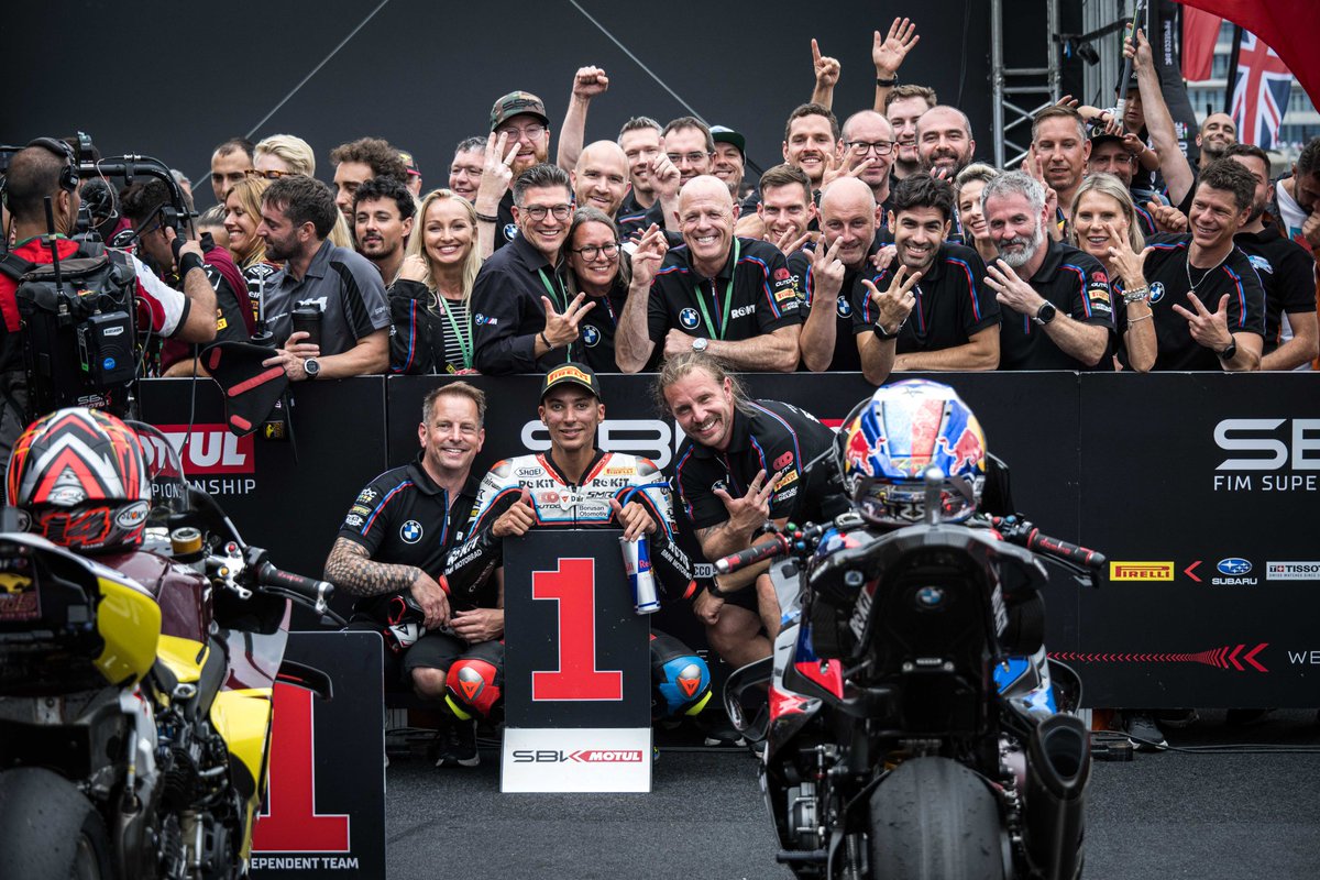 3'te 3 yaparak hedefimize ulaştık daha önemlisi WorldSBK şampiyonasınin 1000. Yarışını kazanmak ayrı bir mutluluktu ❤️
Türkiye'den uzak olsam da yangınları takip ediyordum çaresizce izlemek ve sadece paylaşım yapmak bazen yetmiyor insan gerçekten üzülüyor Allah yardımcımız olsun