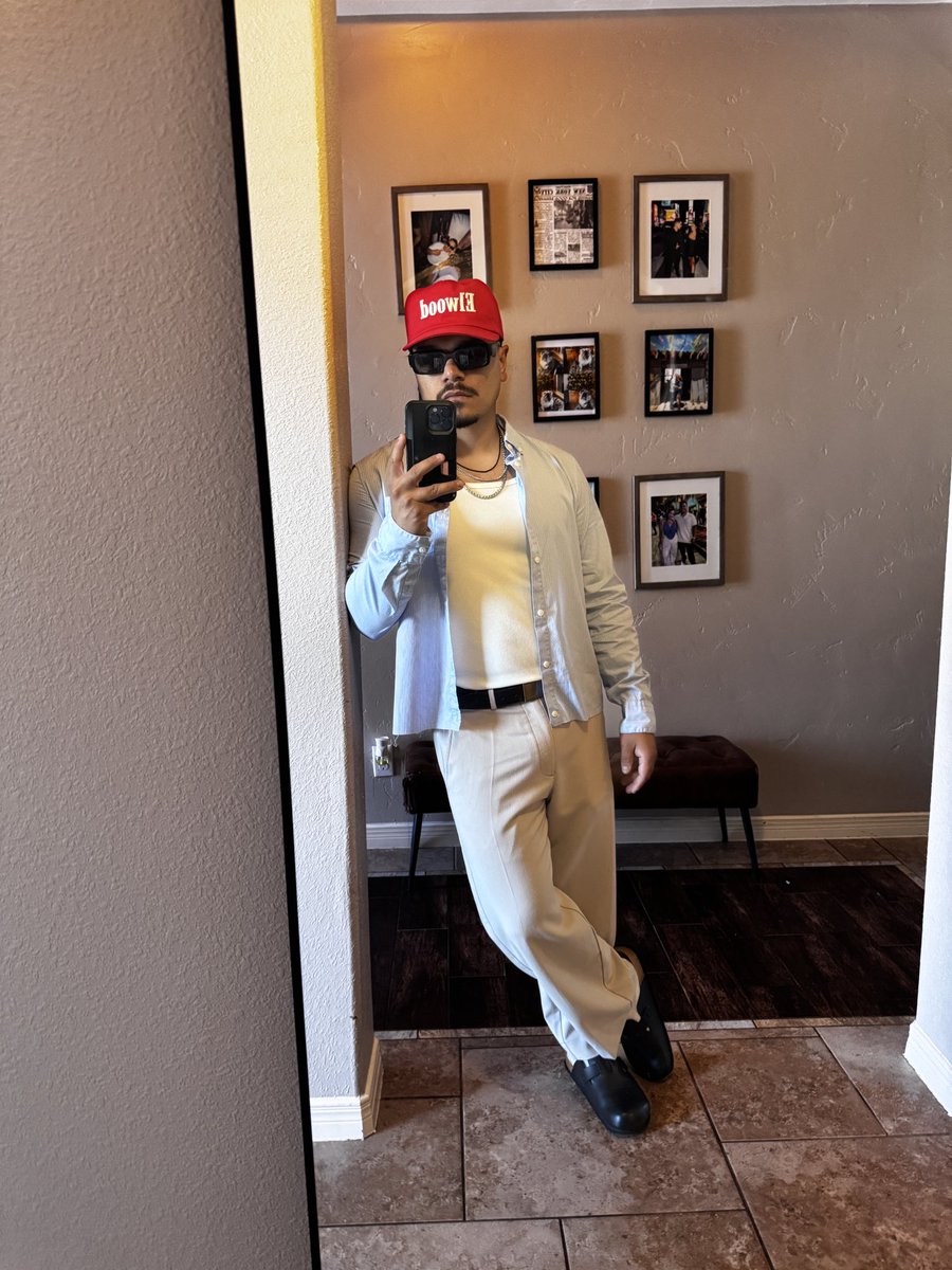 Realtor_Erik's tweet photo. Red or black hat? 👀 https://t.co/TCcKkziuwH