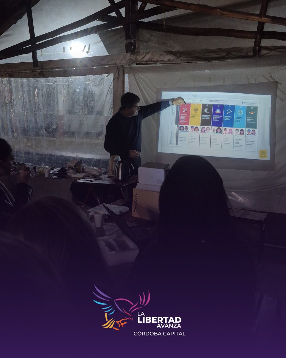 LLA_CbaCapital's tweet image. 🗳️ Capacitación de fiscalización | Seccional 14.
🦁 Seguimos construyendo equipo para cuidar cada voto.
| La defensa de la libertad empieza en las urnas, y se sostiene con fiscales preparados.
👉🏻 ¡Gracias a todos los que participaron en la capacitación!
