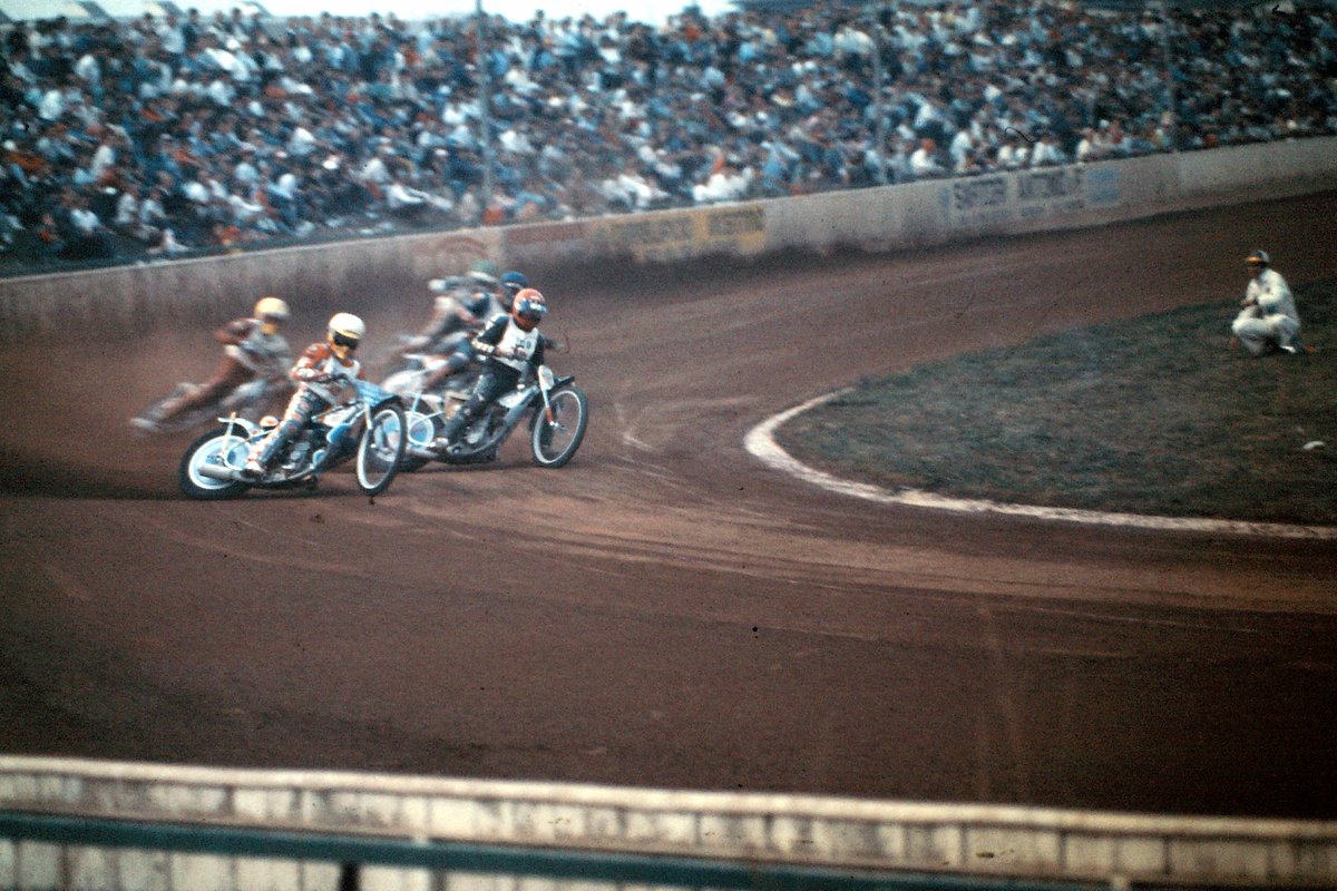 UprightSpeedway's tweet image. Just the one tweet from me today but it's a bobby dazzler 👌
Hope you all had a nice weekend