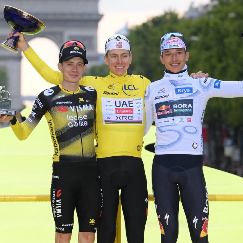 Un Tour de France sin mucha batalla, Pogacar histórico, Vingegaard un escalón abajo y el resto en otra liga. 

Ya son 2 años que Tadej no tiene un día malo y eso complica la igualdad para próximos tours. No veo rival por ahora, pero quizás Jonas aprieta un poco más en 2026.