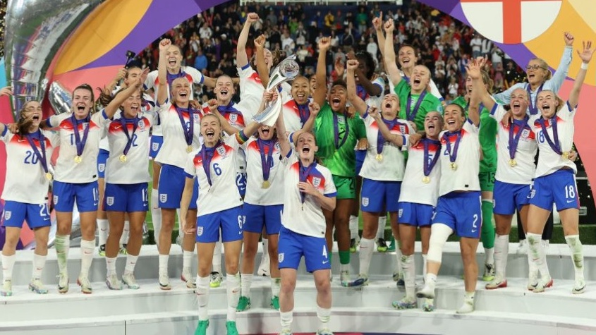 TheAFCPodcast's tweet image. Well done ENGLAND
The comeback Queens of World Football
Never give up
And saved every time by Arsenal players
Back to back Euro's tournament winners
#Lionesses #Arsenal