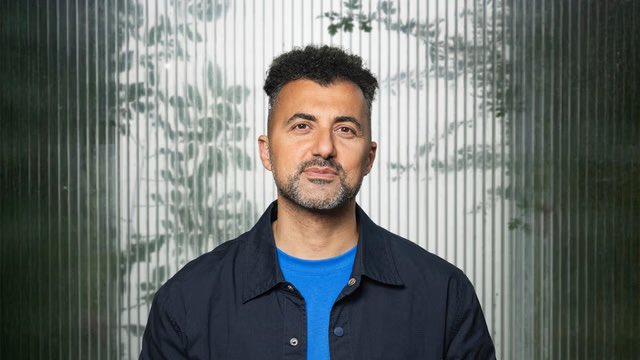 Zomergasten met <a href="/OzcanAkyol/">Özcan Akyol</a>. Mooi, integer, boeiend &amp; interessant. <a href="/vpro/">vpro</a>